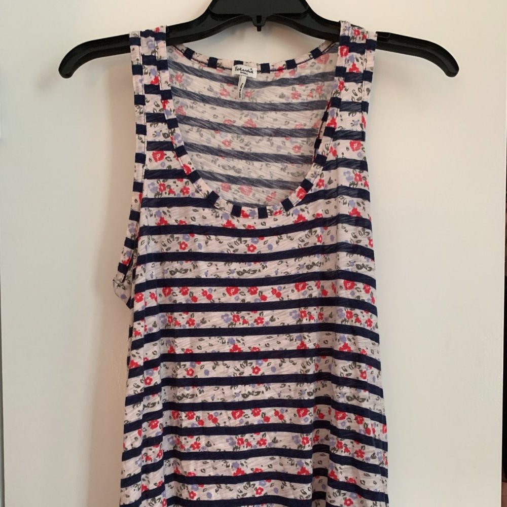 Splendid tank top - super soft! Beautiful floral print, very colorful